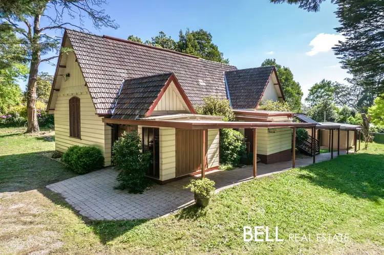 6 Clarkmont Road, Sassafras VIC 3787