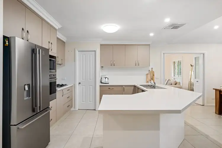 Fifth view of Homely house listing, 9 James Place, East Albury NSW 2640