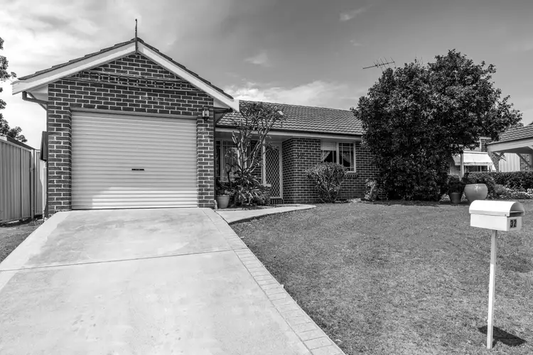 32 Harwood Circuit, Glenmore Park NSW 2745