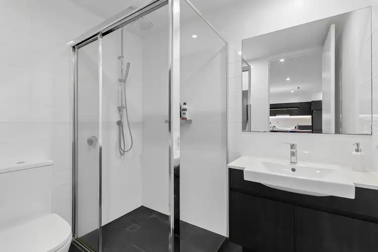 Fifth view of Homely unit listing, 303/133 Clarence Road, Indooroopilly QLD 4068
