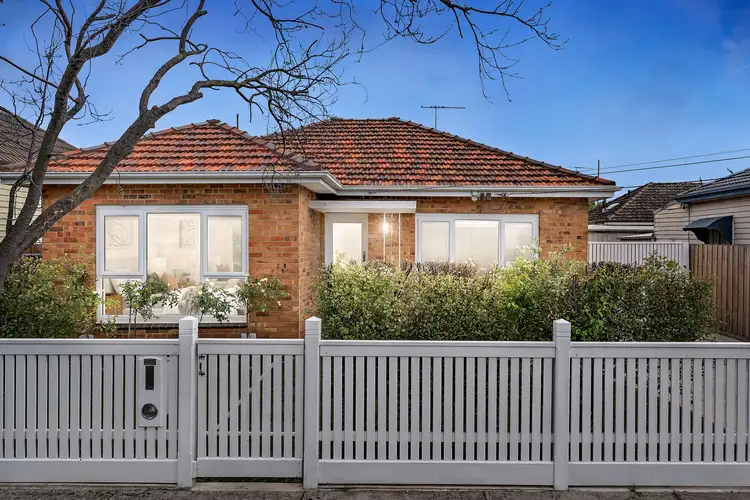 6 Wallace Street, Maidstone VIC 3012