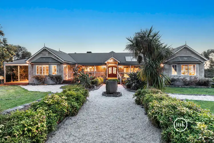 24 Larson Road, Diamond Creek VIC 3089