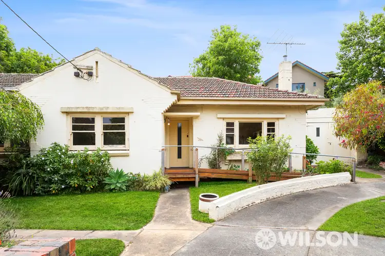 10 Palm Court, St Kilda East VIC 3183