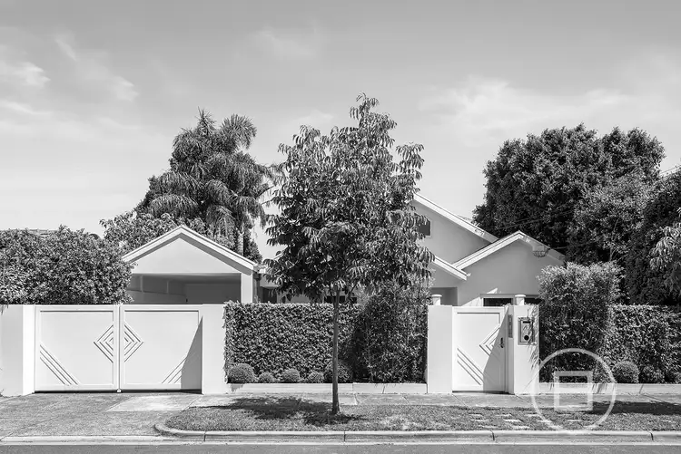 9 Chloris Crescent, Caulfield VIC 3162