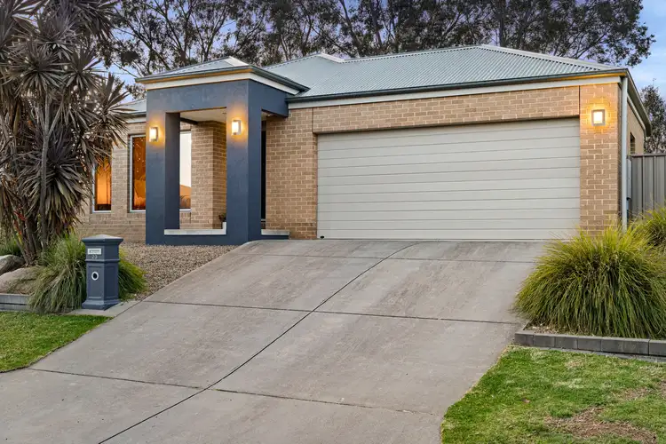 23 Lawson Circuit, Lavington NSW 2641