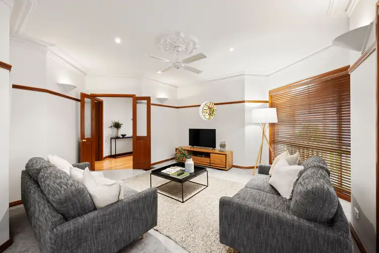 Fifth view of Homely house listing, 2 Maynet Place, West Albury NSW 2640