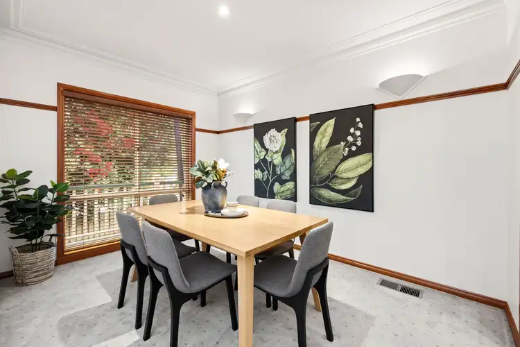 Sixth view of Homely house listing, 2 Maynet Place, West Albury NSW 2640