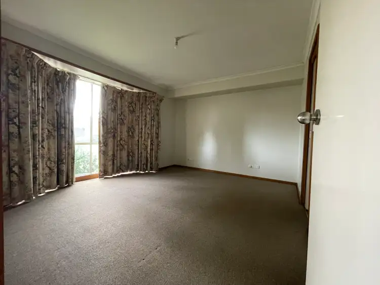 Fourth view of Homely house listing, 35 BERNBOROUGH Avenue, Cranbourne West VIC 3977