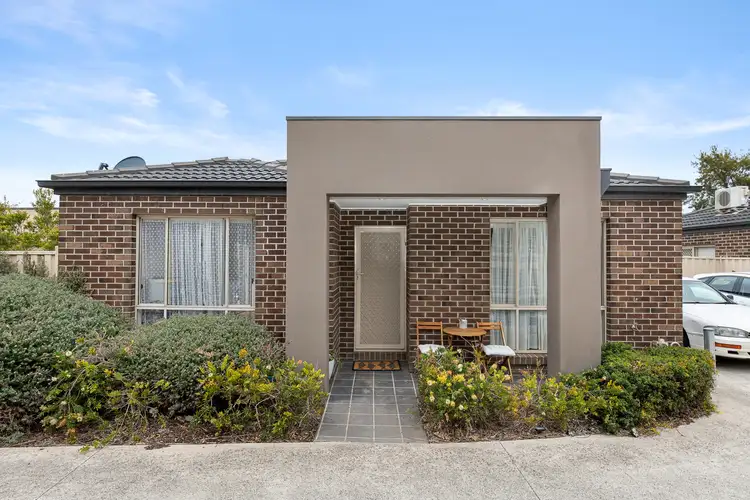 12 Fishburn Grove