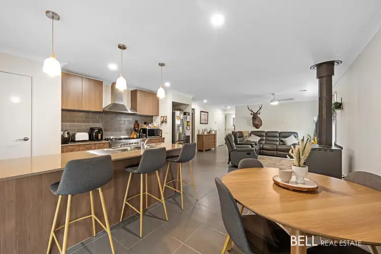Fifth view of Homely house listing, 8 Evergreen Place, Yarra Junction VIC 3797