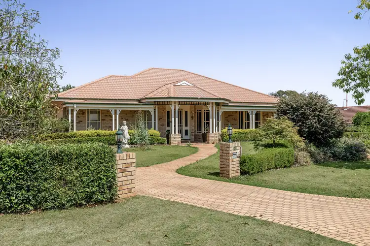 31 Dandelion Drive, Middle Ridge QLD 4350