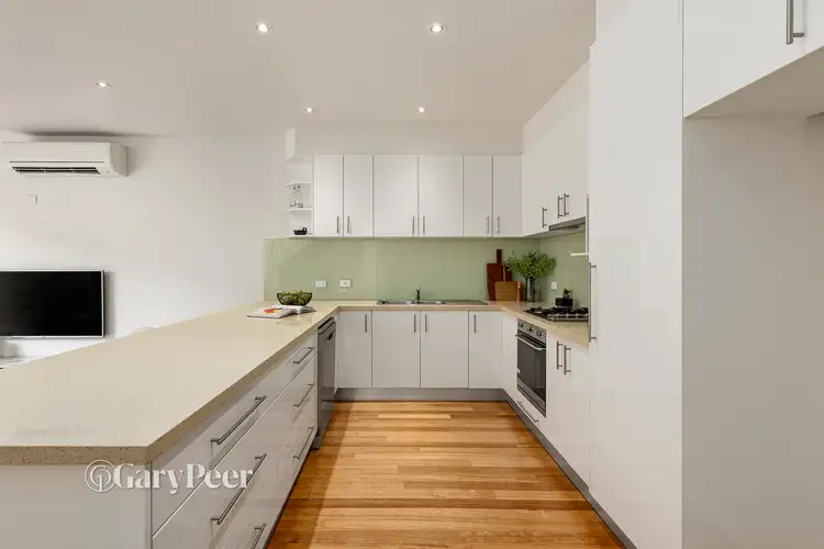 Sixth view of Homely townhouse listing, 2/27 Leaburn Avenue, Caulfield North VIC 3161