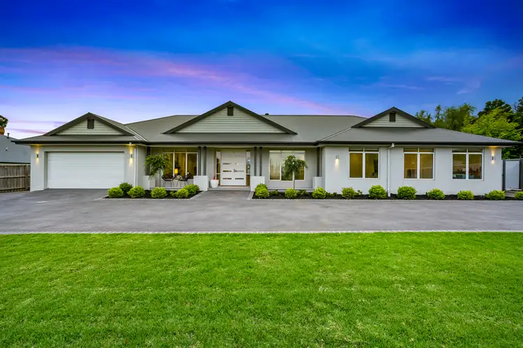 63 Willowbank Road, Gisborne VIC 3437