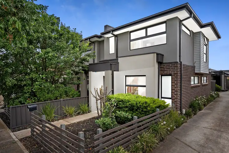 2/9 Balmoral Street, Braybrook VIC 3019