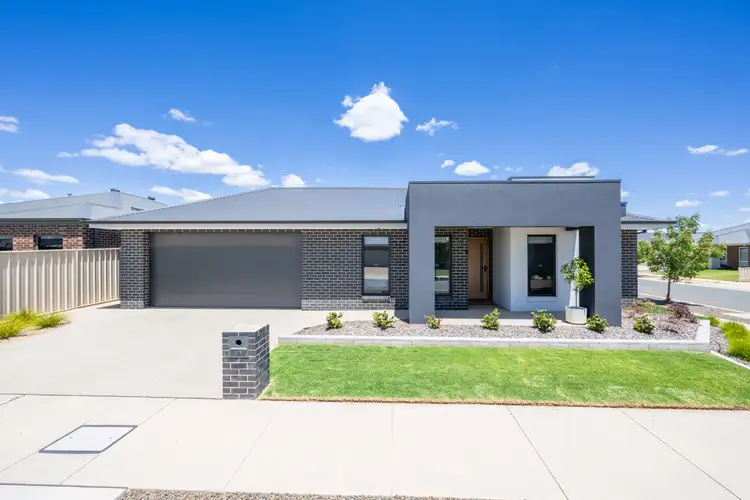 17 Mallacoota Drive, Kialla VIC 3631