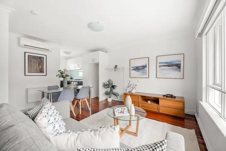 100 Glen Huntly Road
