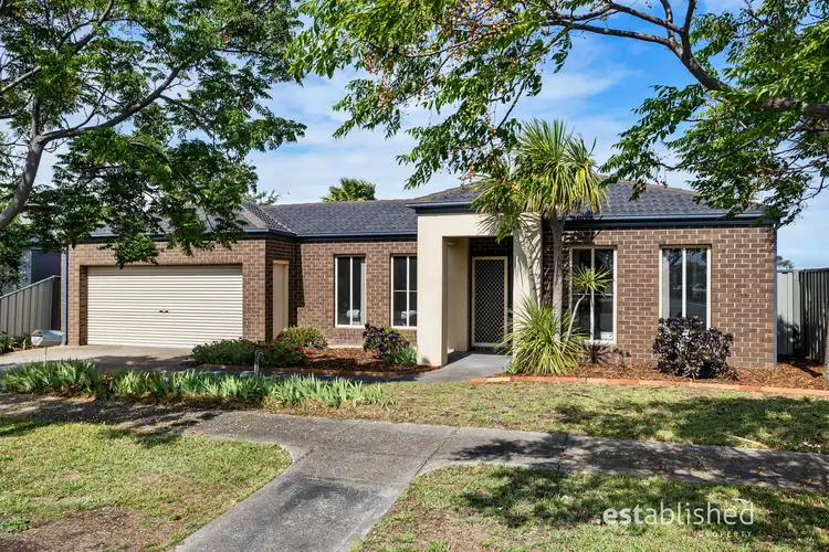 16 Moorgate Street, Point Cook VIC 3030