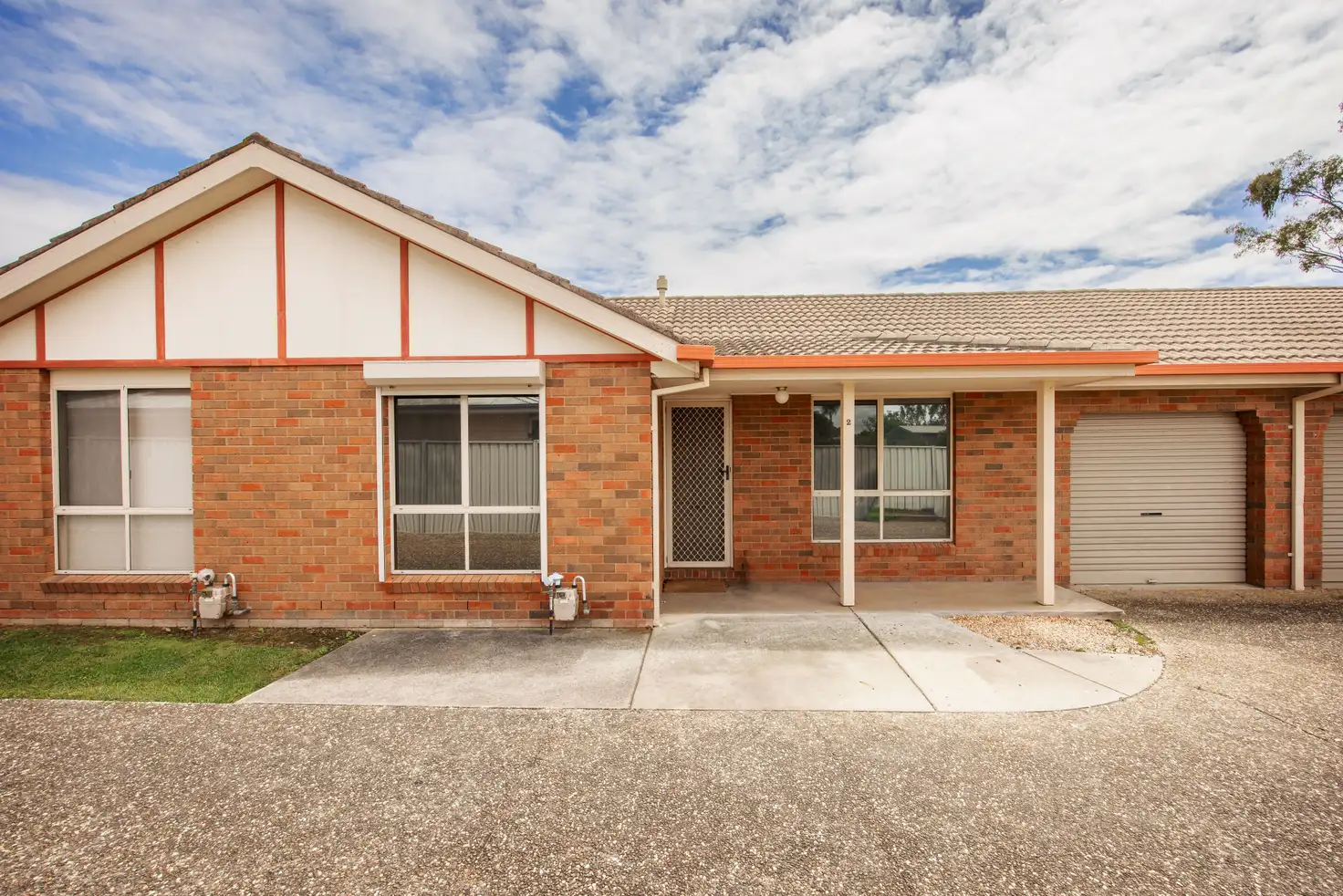 Main view of Homely townhouse listing, 2/730 Lavis Street, East Albury NSW 2640
