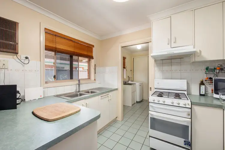 Third view of Homely townhouse listing, 2/730 Lavis Street, East Albury NSW 2640