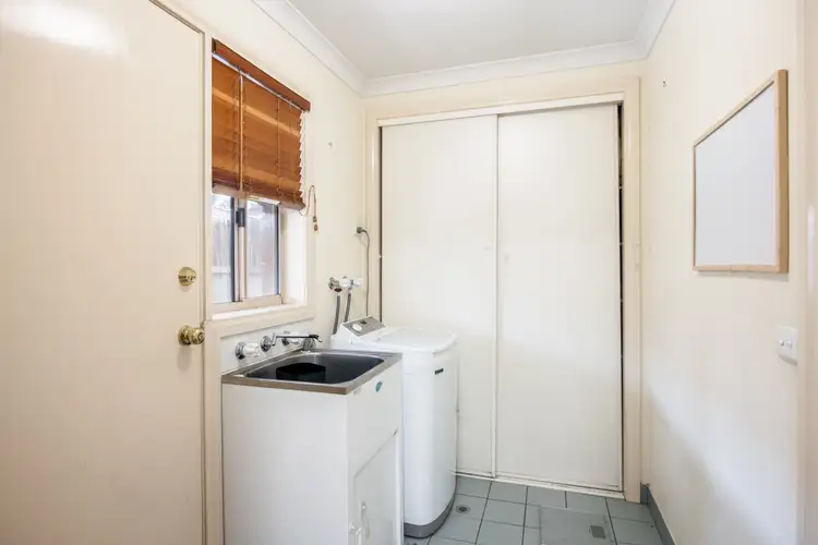 Sixth view of Homely townhouse listing, 2/730 Lavis Street, East Albury NSW 2640
