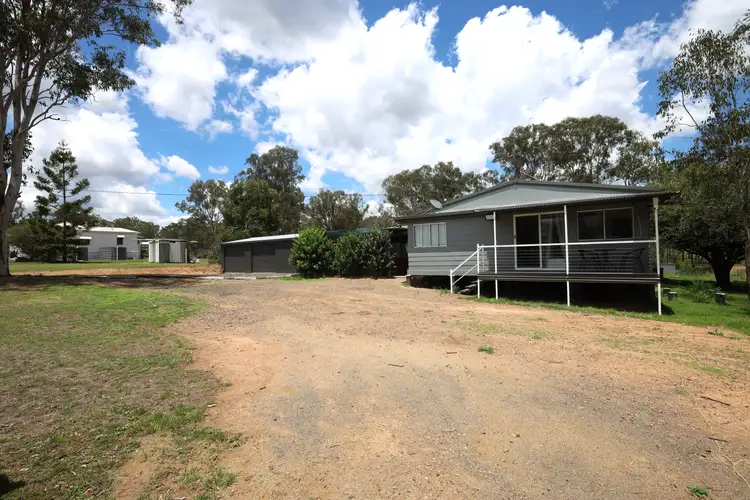 15 G S Wilson Drive, Nanango QLD 4615