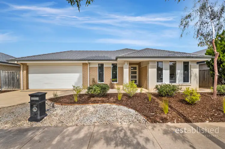 47 Beachview Parade, Sanctuary Lakes VIC 3030