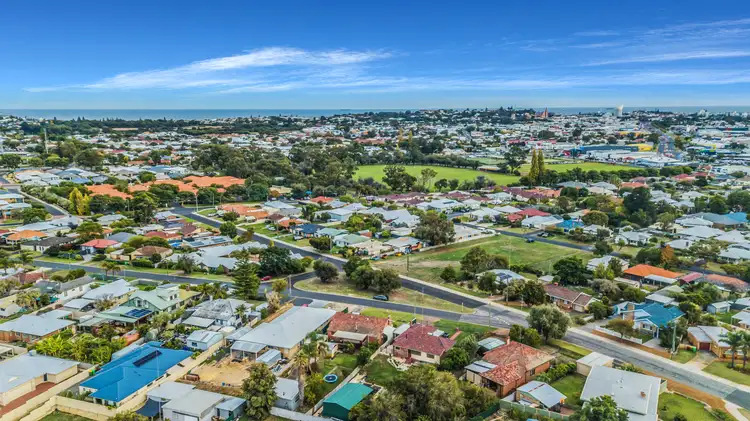 19B Mitchell Crescent, Carey Park WA 6230