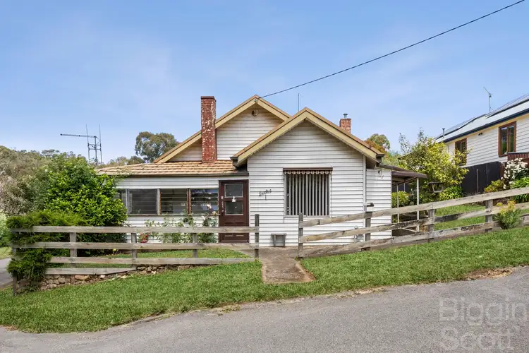 1 Radium Avenue, Hepburn Springs VIC 3461
