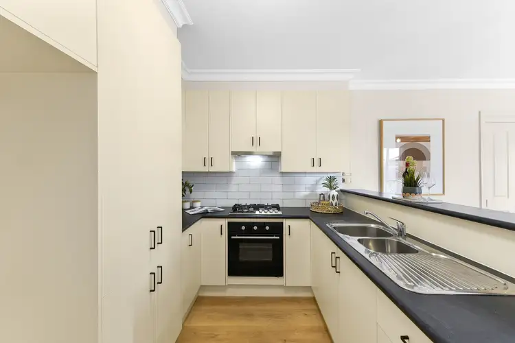 Sixth view of Homely unit listing, 1A Carol Avenue, Cranbourne VIC 3977