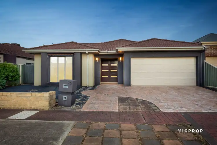 32 Sommersby Road, Point Cook VIC 3030