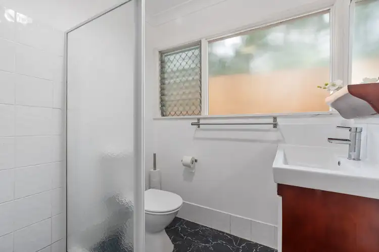 Fifth view of Homely unit listing, 4/24 Twelfth Avenue, St Lucia QLD 4067