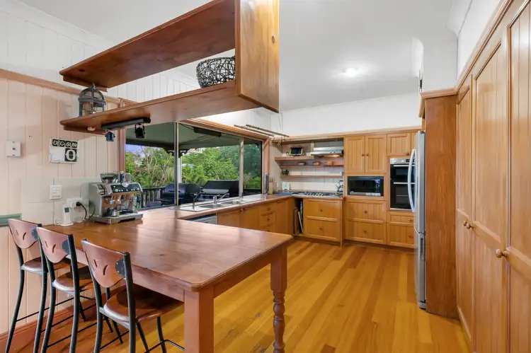 82 Church Road, Bellbowrie QLD 4070