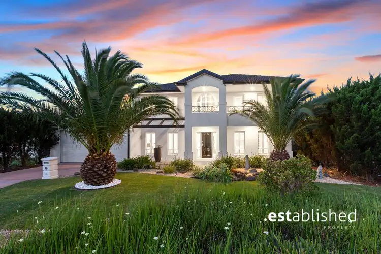 15 Peppercorn Court, Sanctuary Lakes VIC 3030