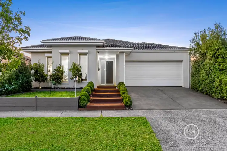 9 Salerno Crescent, Doreen VIC 3754
