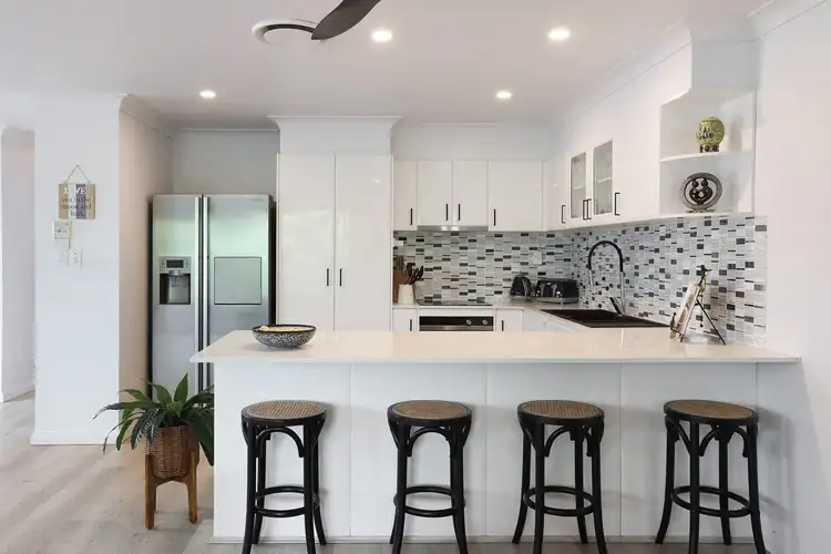 Sixth view of Homely townhouse listing, 23/2 Ridgeline Way, Highland Park QLD 4211