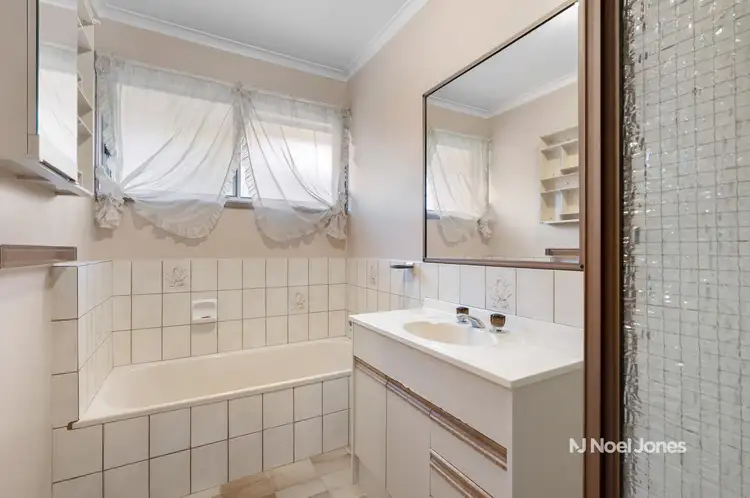 Sixth view of Homely unit listing, 2/296 Springvale Road, Forest Hill VIC 3131