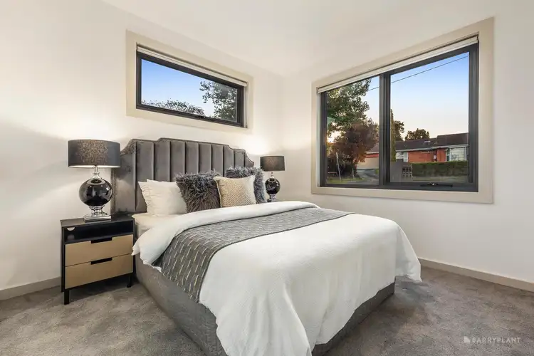 Fifth view of Homely townhouse listing, 2/5 Leonard Court, Doncaster VIC 3108