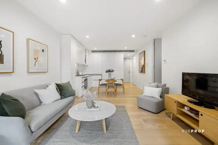 2/6 Thiele Street, Doncaster VIC 3108