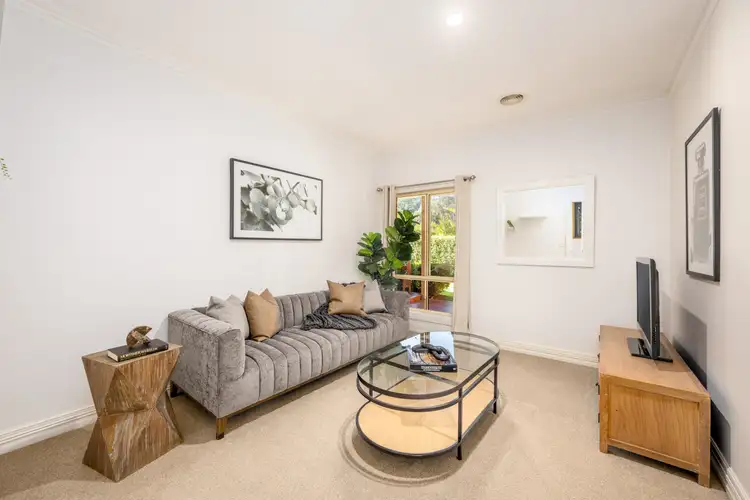 Fifth view of Homely house listing, 4 Omeo Court, Kialla VIC 3631