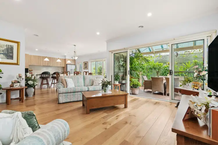 2/8 Woonton Street, Rosebud VIC 3939