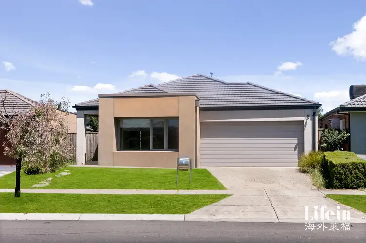 18 Kingsbridge Boulevard, Williams Landing VIC 3027