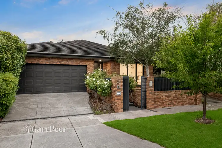 24 Fosbery Avenue, Caulfield North VIC 3161