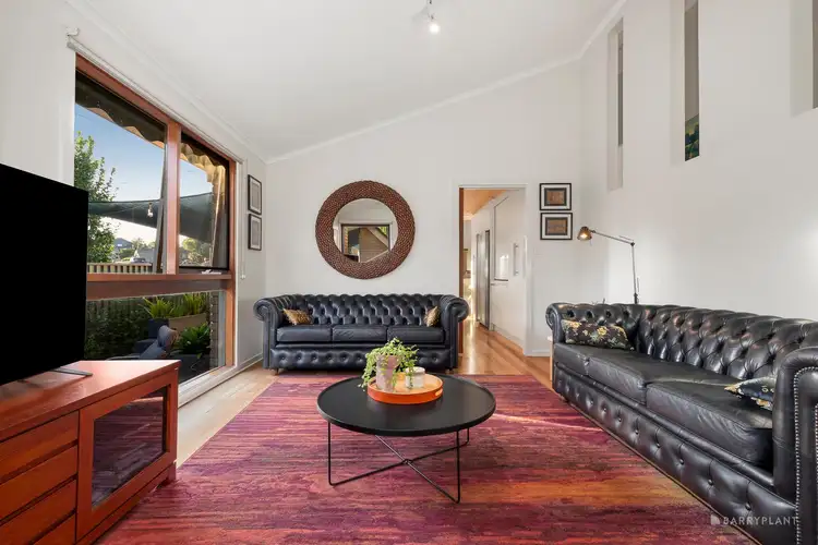 Second view of Homely house listing, 4 Kurrajong Close, Viewbank VIC 3084