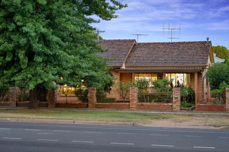 576 Thurgoona Street, Albury NSW 2640