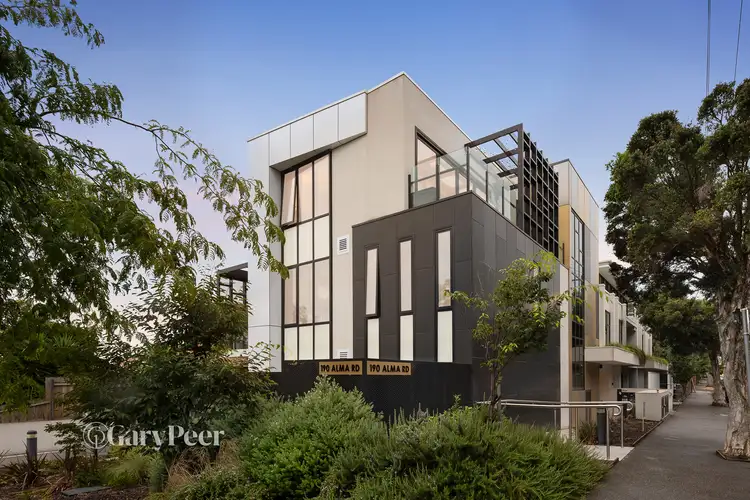 202/190 Alma Road, St Kilda East VIC 3183