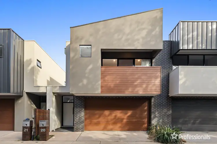 27 Dromana Avenue