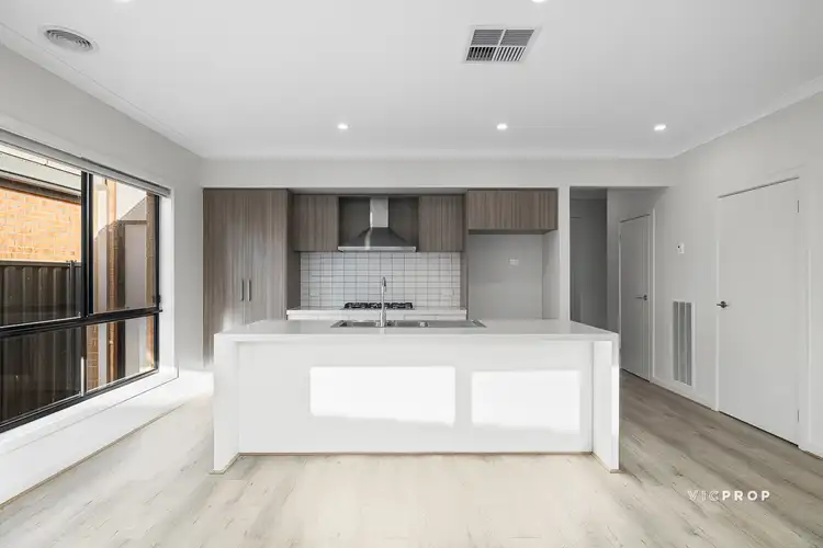 Sixth view of Homely house listing, 25 Zippy Circuit, Tarneit VIC 3029