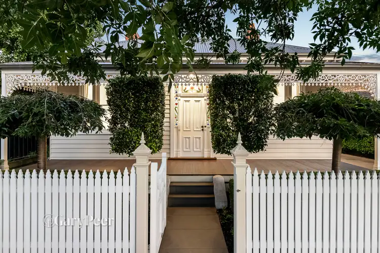 15 Mayfield Grove, Caulfield North VIC 3161
