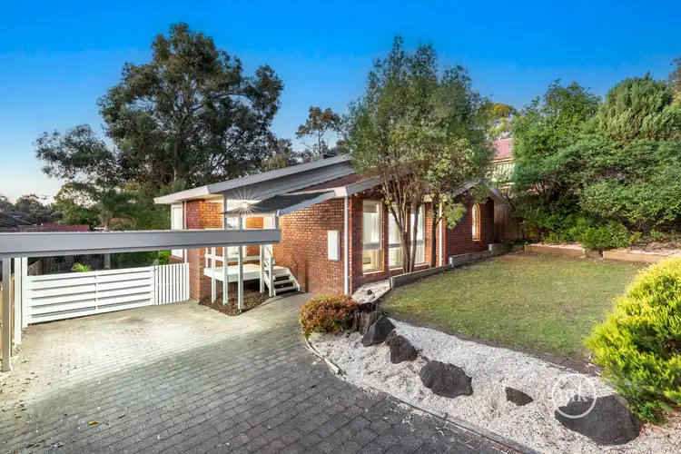 43 Dunbarton Drive, Eltham North VIC 3095