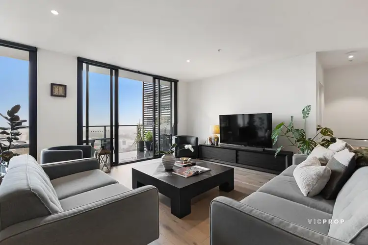 1002/5 Elgar Court, Doncaster VIC 3108